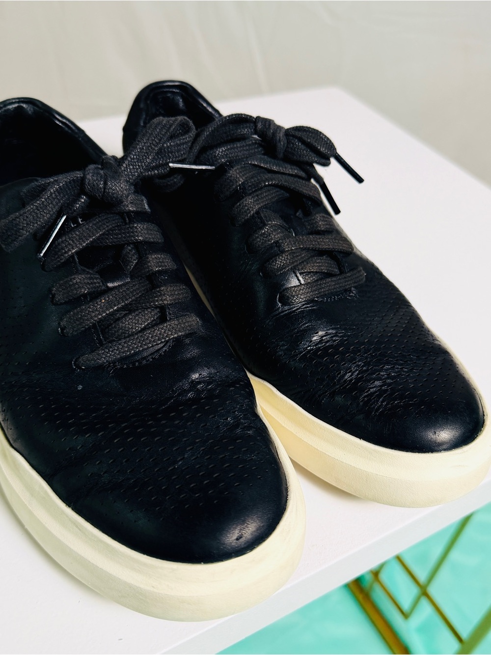 Cole‎ Haan grand crosscourt Men's Black perforated Leather Low-Profile Sneakers